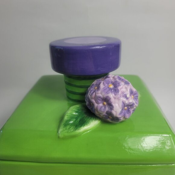 Vintage Unbranded Cookie Jar Green with Embossed Purple Flowers - Picture 2 of 16